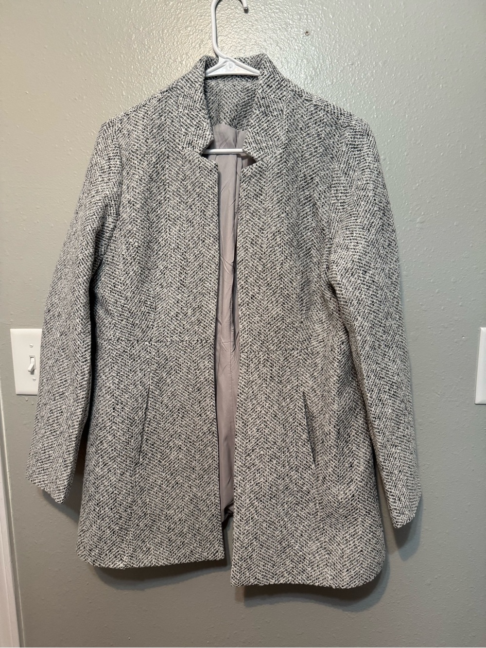 Women’s Grey Herringbone Open-Front Coat